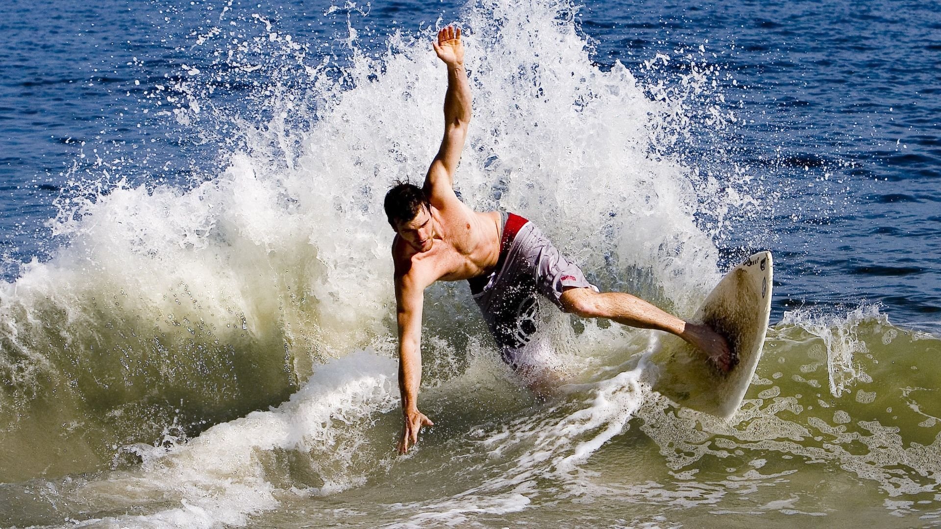 跨界传奇，当拜仁逆转阿根廷的夜晚，奥利维耶在NBA总决赛接管比赛