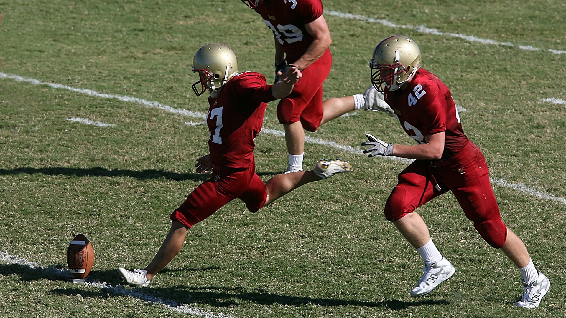 迪亚斯闪耀威斯特法伦，多特蒙德狂胜马竞书写欧冠新章