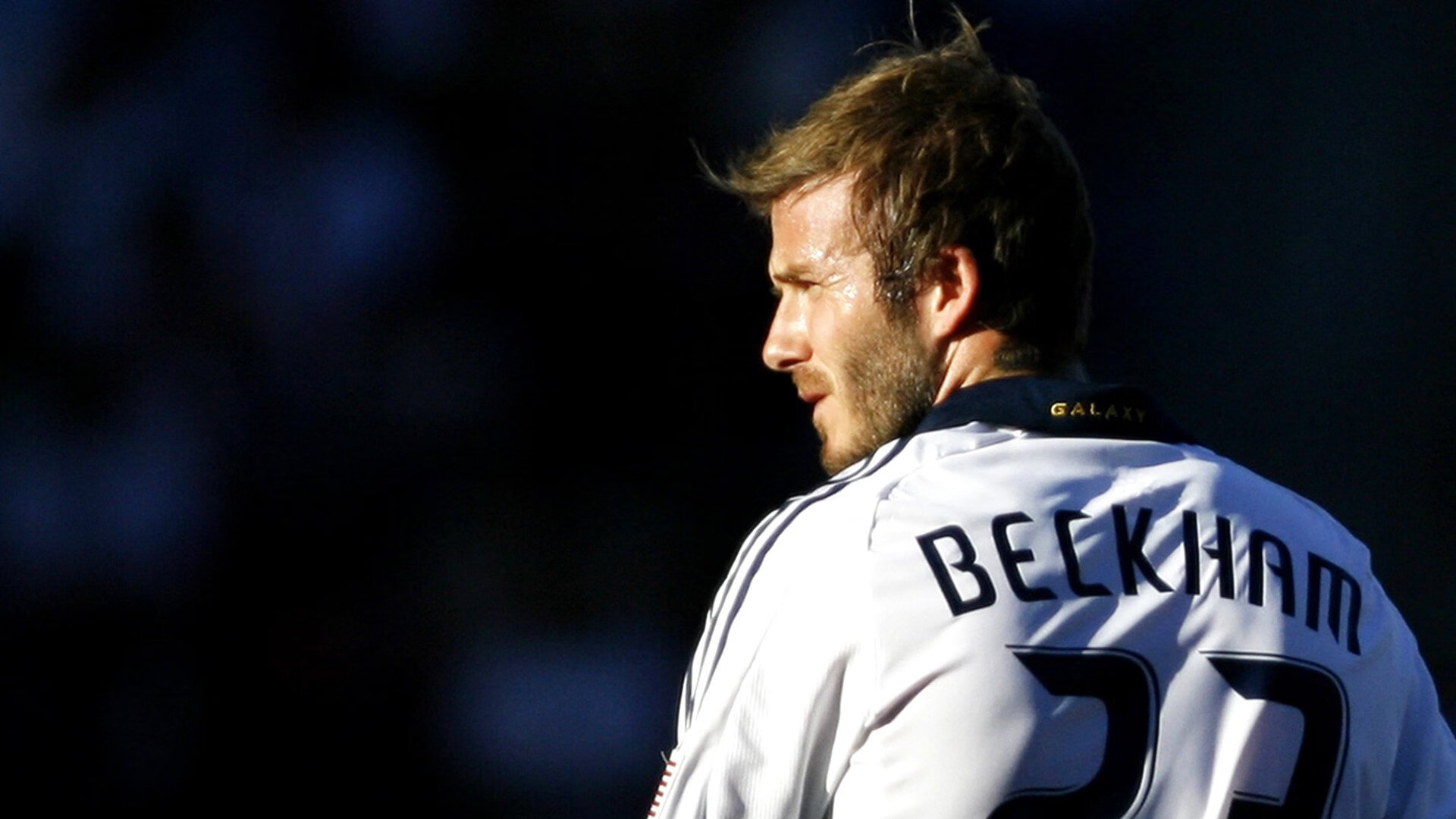 从CBA到世界杯,爵士新星与西亚卡姆的双重征服