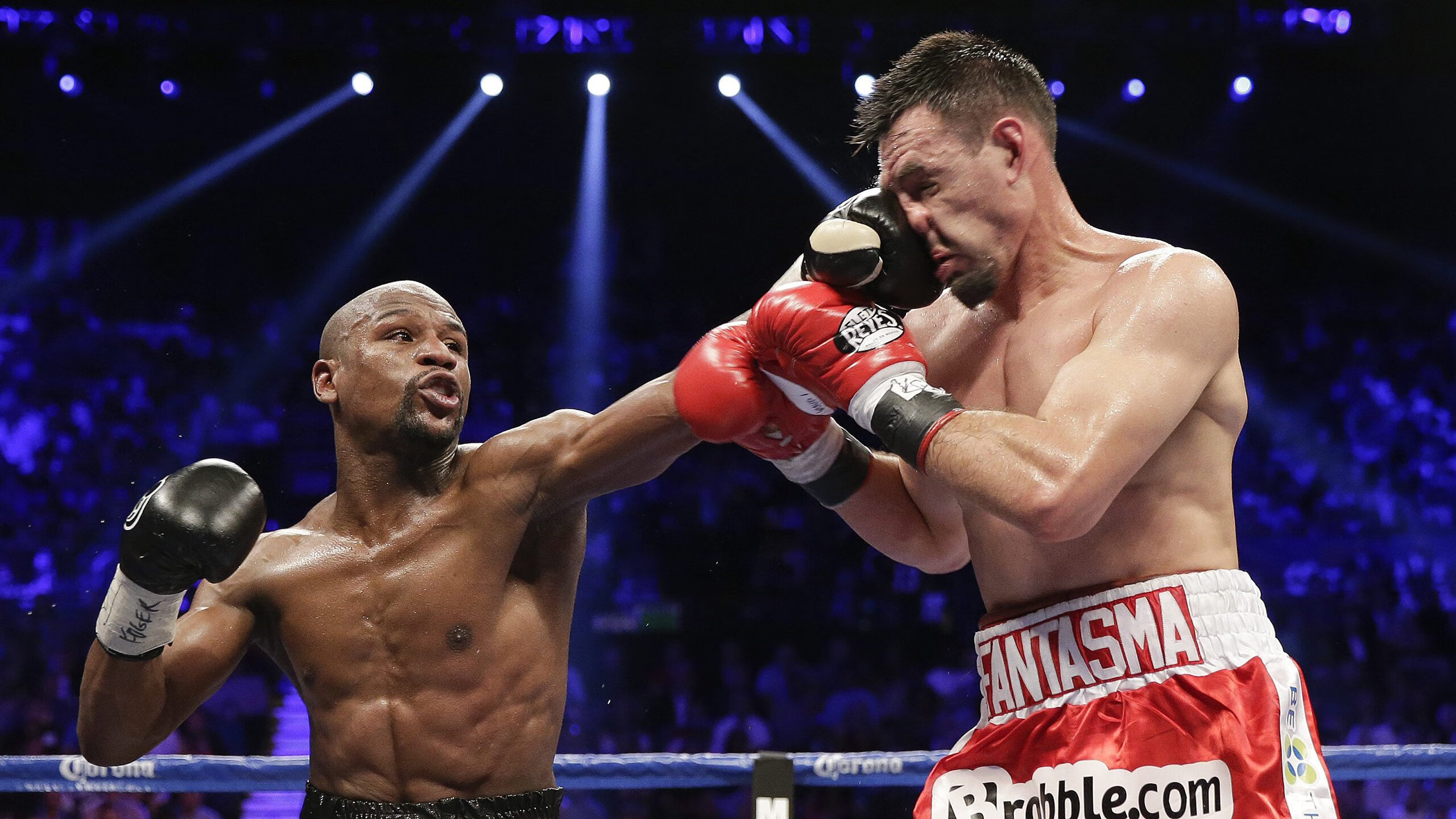 南非鏖战乌拉圭，帕尔默成为关键先生